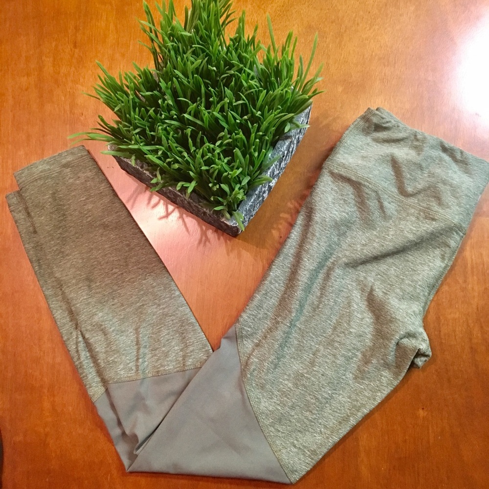 Scorpio Sol Mesh Green Leggings